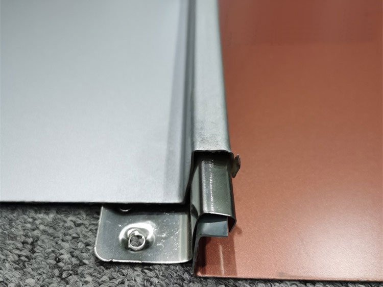 (矮立邊)鎖邊式鋁鎂錳屋面系統(tǒng)(圖1) 6ba96d831dd9379f953e12aacfdeb515.jpg